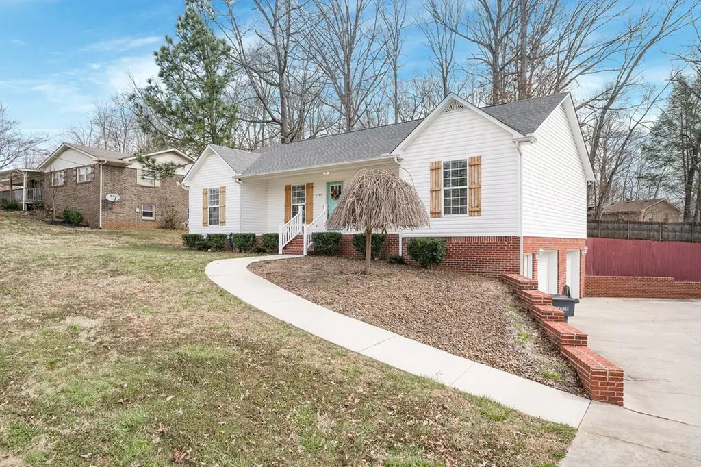 1740 Bunker Hill Road Cookeville TN 38506