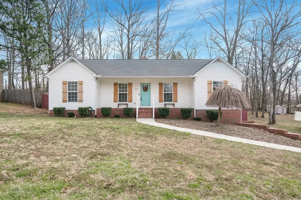 1740 Bunker Hill Road Cookeville TN 38506