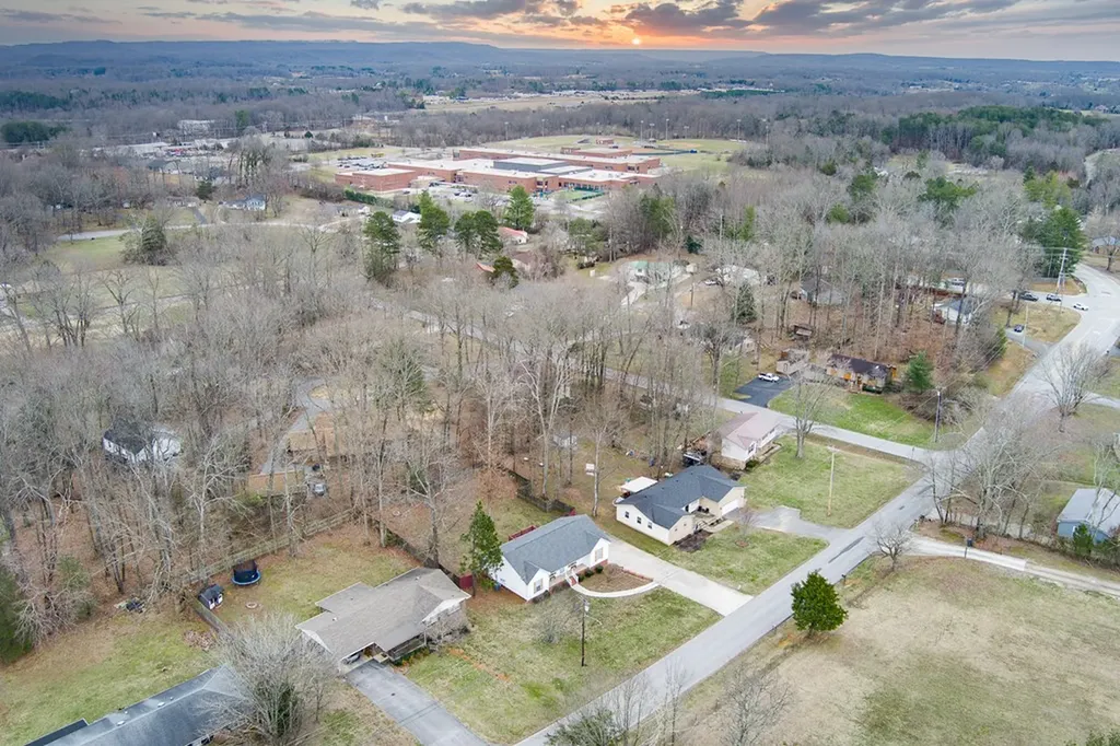 1740 Bunker Hill Road Cookeville TN 38506