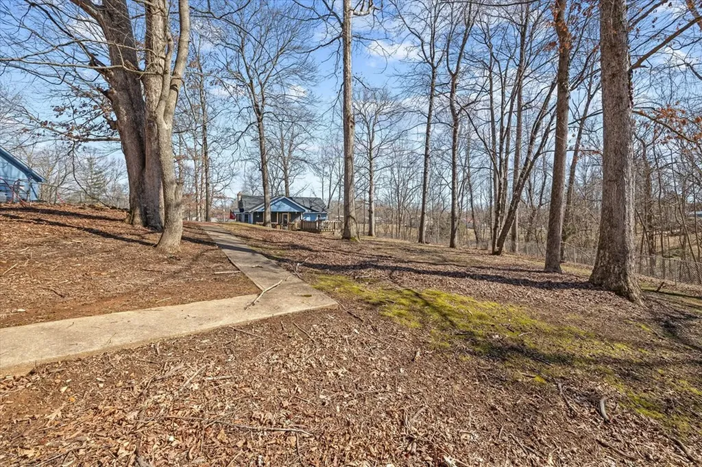 1020 Center Lane Byrdstown TN 38549