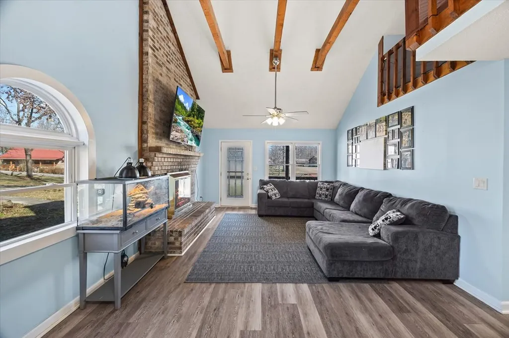 1020 Center Lane Byrdstown TN 38549