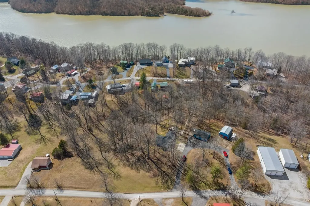 1020 Center Lane Byrdstown TN 38549