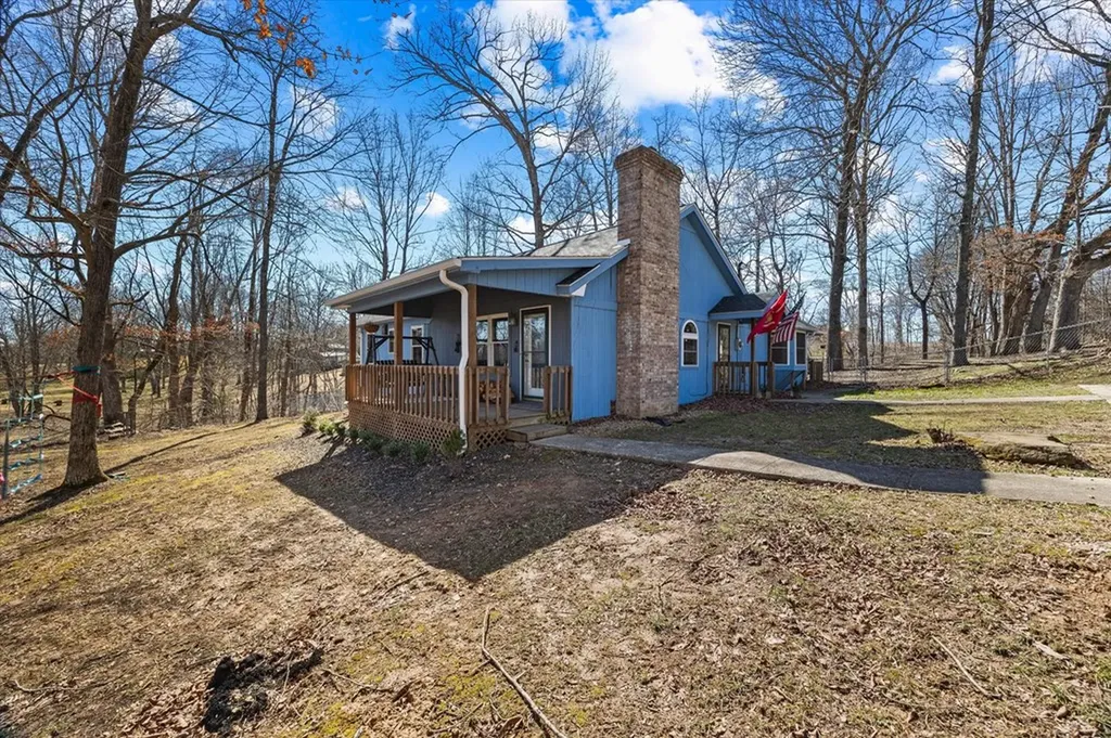 1020 Center Lane Byrdstown TN 38549