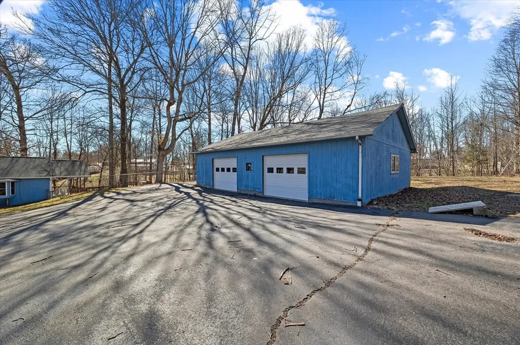 1020 Center Lane Byrdstown TN 38549