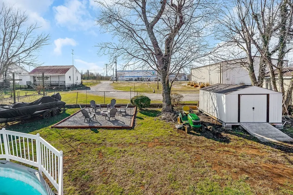 113 N Spring Street Sparta TN 38583