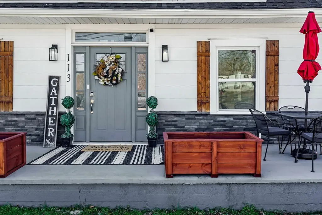 113 N Spring Street Sparta TN 38583