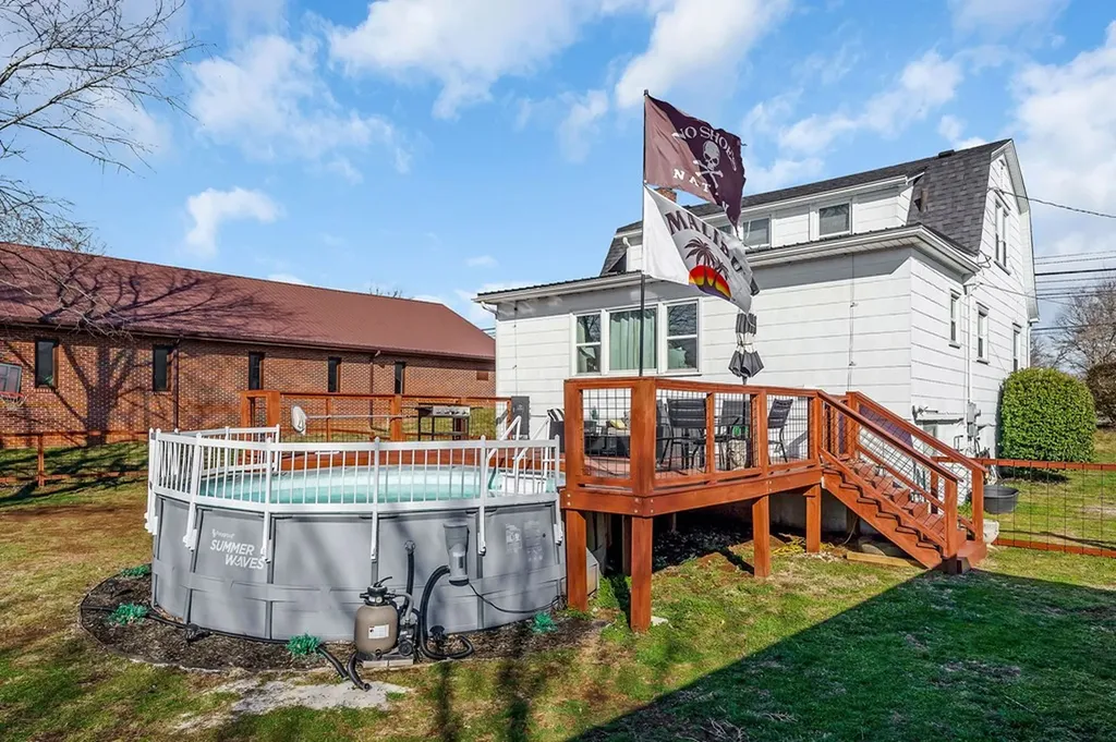 113 N Spring Street Sparta TN 38583