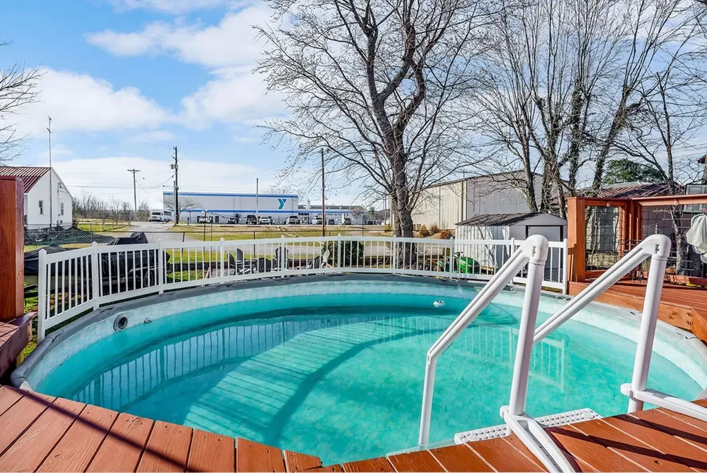 113 N Spring Street Sparta TN 38583