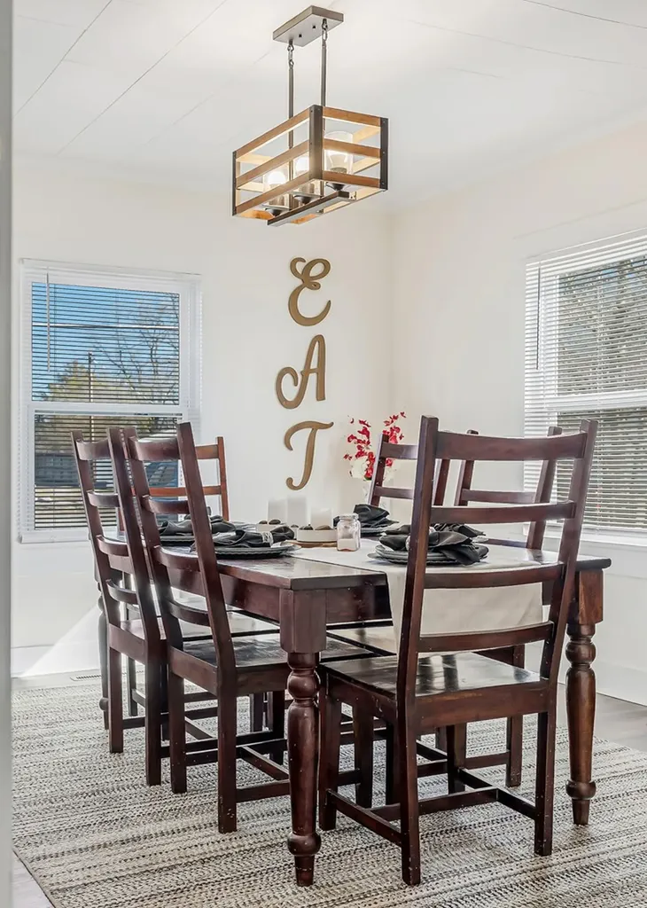 113 N Spring Street Sparta TN 38583