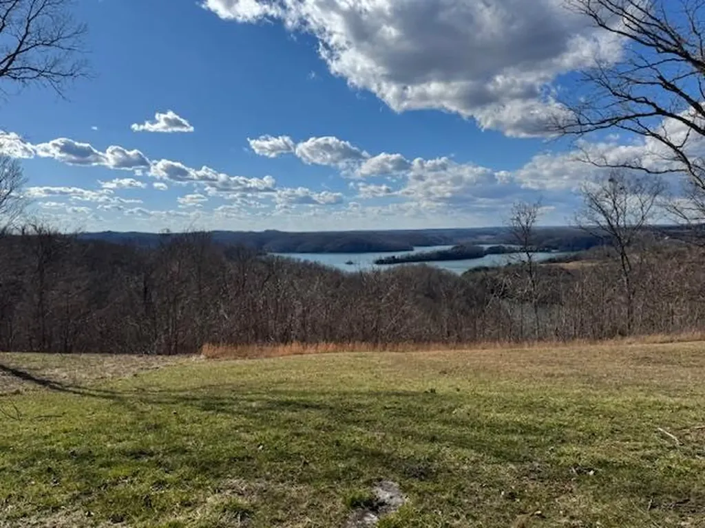 78C Swan Ridge Road Hilham TN 38568