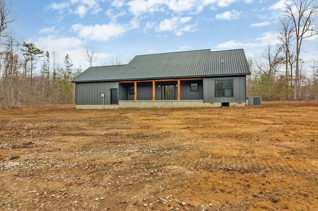 1076 Hargis Road Grimsley TN 38565