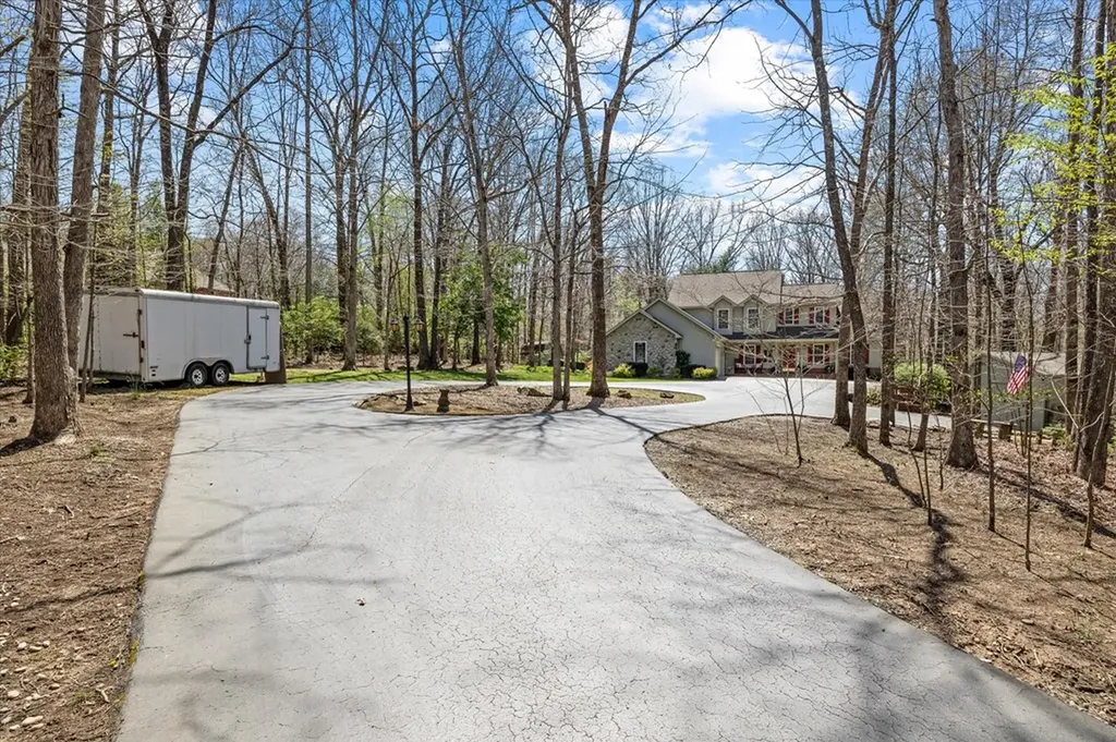 1160 Laurel Circle Crossville TN 38555