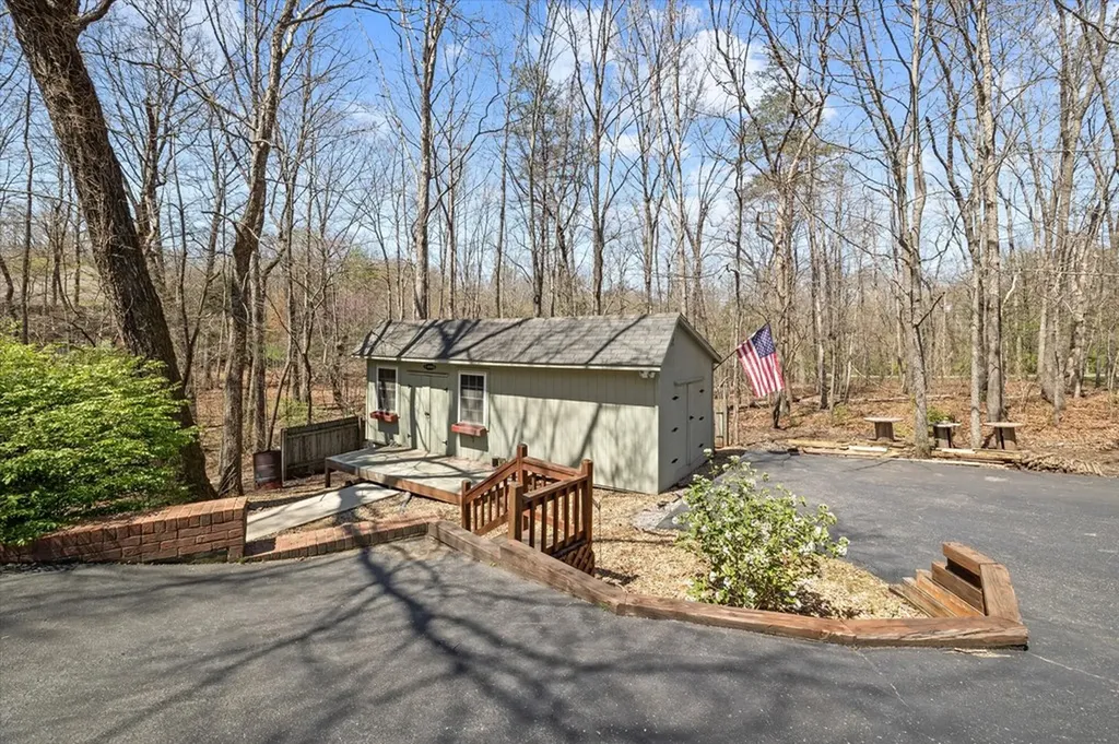 1160 Laurel Circle Crossville TN 38555