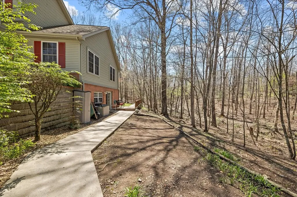 1160 Laurel Circle Crossville TN 38555