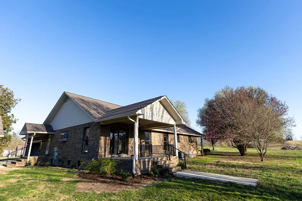 3857 Baxter Road Baxter TN 38544