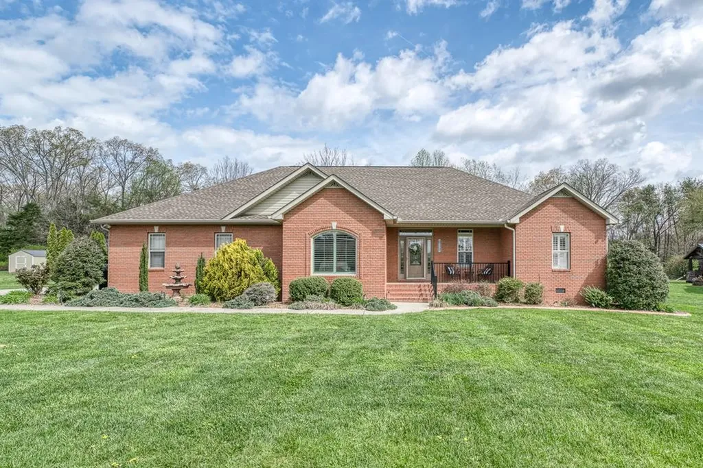 1051 Heathwood West Drive Cookeville TN 38506