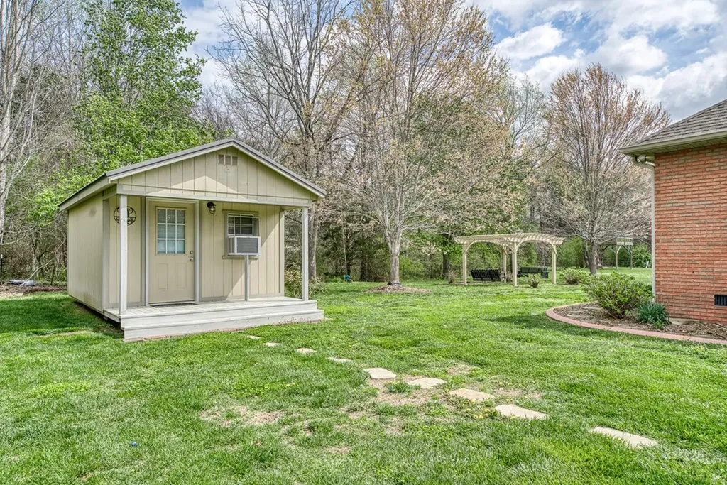 1051 Heathwood West Drive Cookeville TN 38506