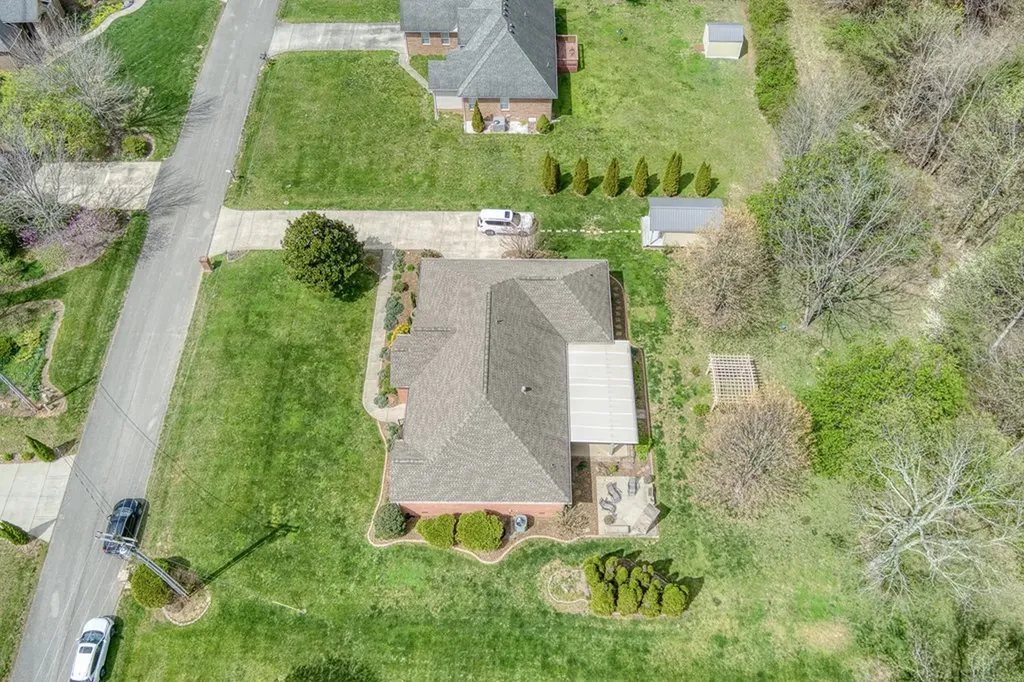 1051 Heathwood West Drive Cookeville TN 38506