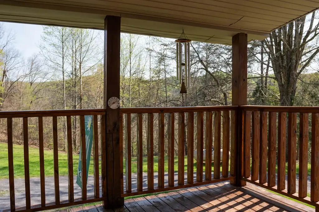 2673 Flynns Creek Road Gainesboro TN 38562