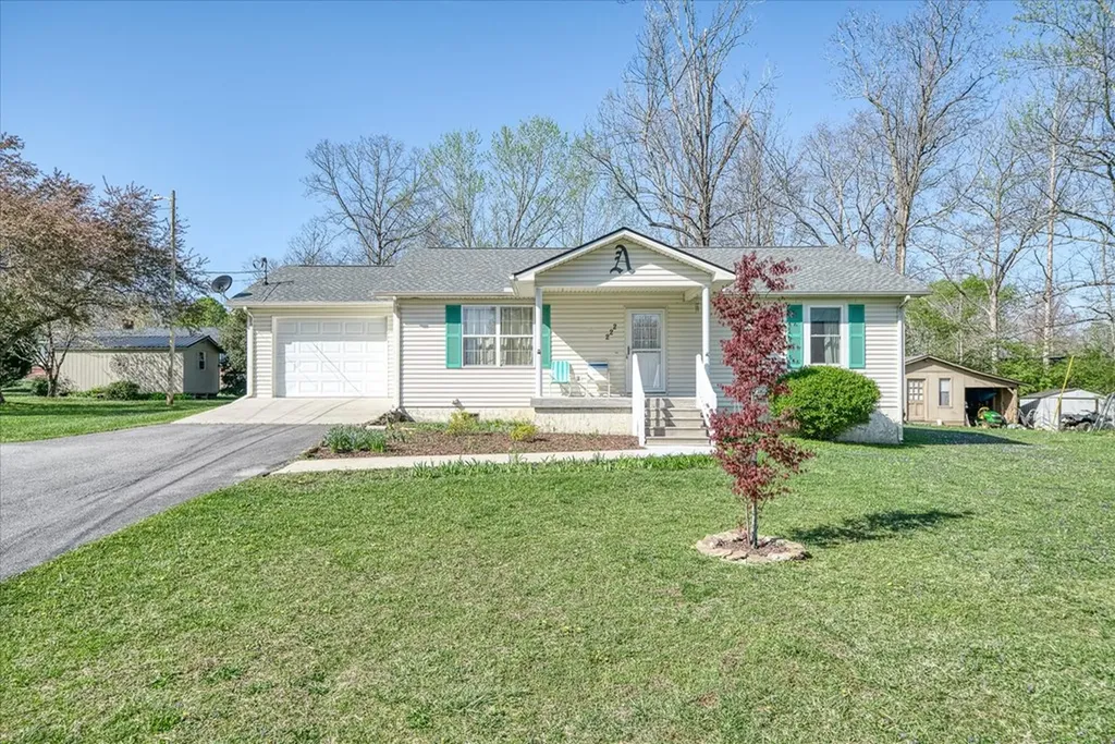 222 Valley Lane Crossville TN 38555