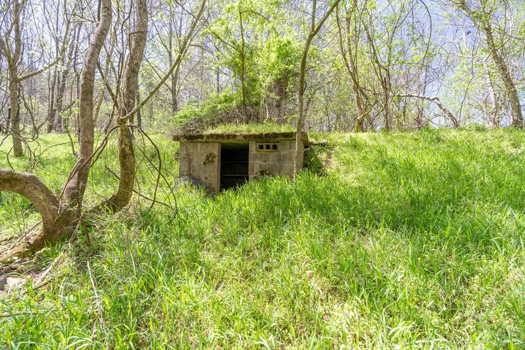 2212 Mack Floyd Road Sparta TN 38583