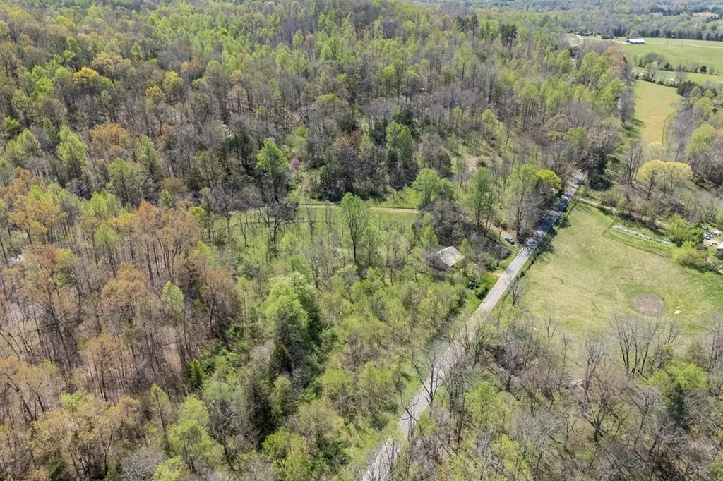 2212 Mack Floyd Road Sparta TN 38583