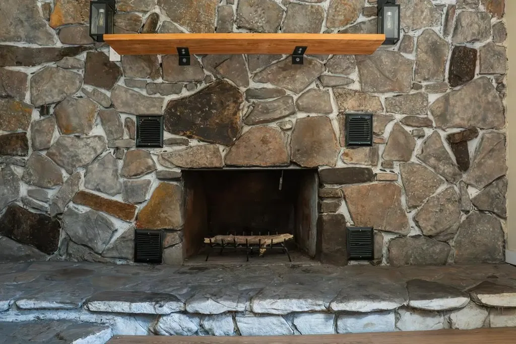 395 Church Street Spencer TN 38585