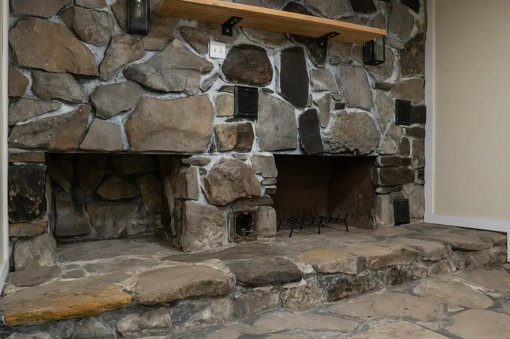 395 Church Street Spencer TN 38585