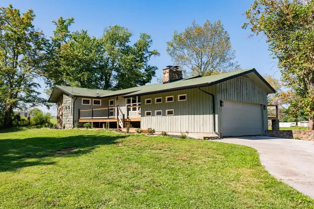 395 Church Street Spencer TN 38585