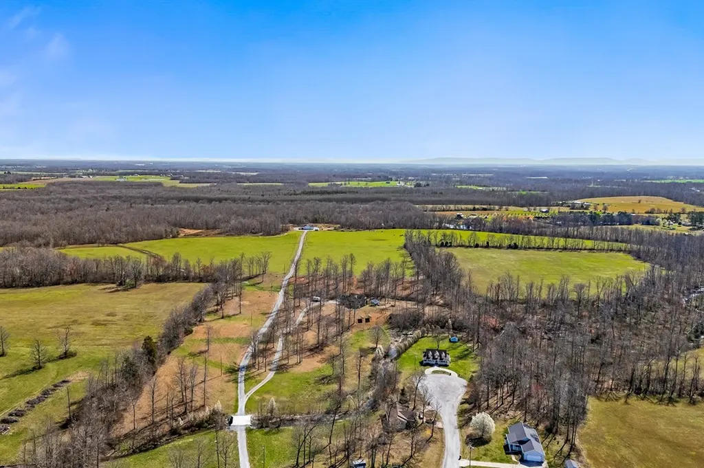 Lot 7 Heather Heights Bradyville TN 37026