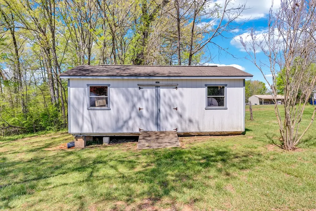 455 Spring Valley Mcminnville TN 37110