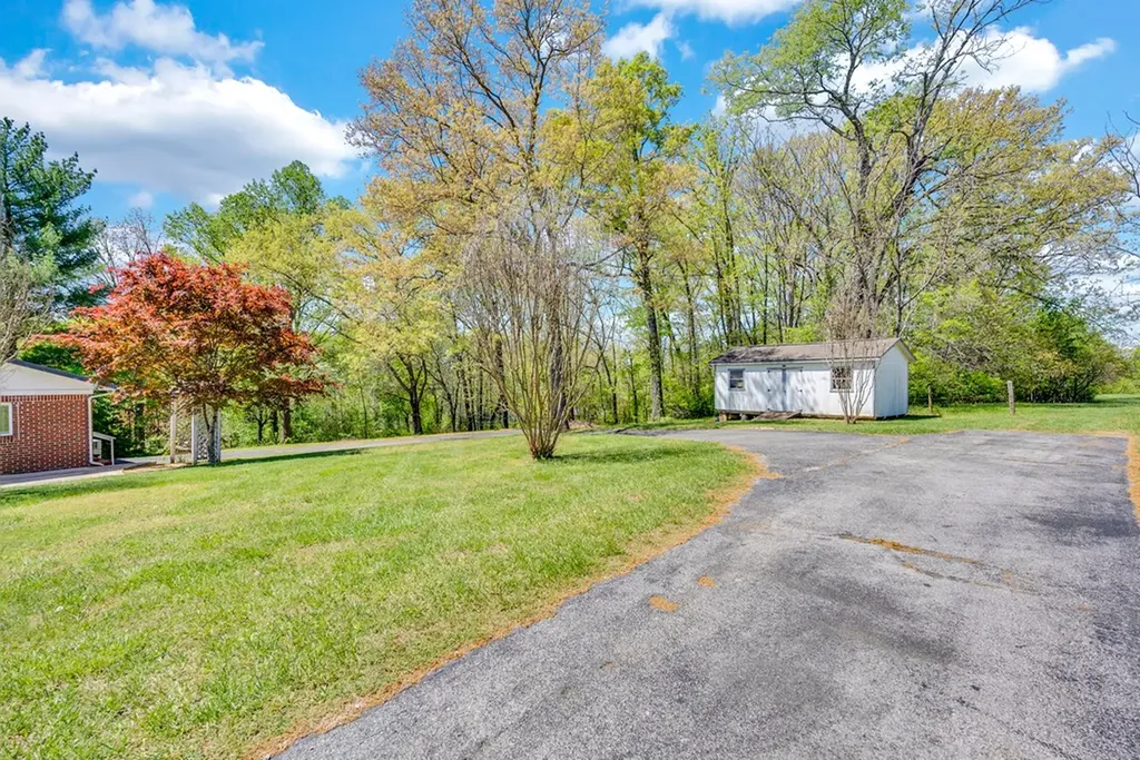 455 Spring Valley Mcminnville TN 37110