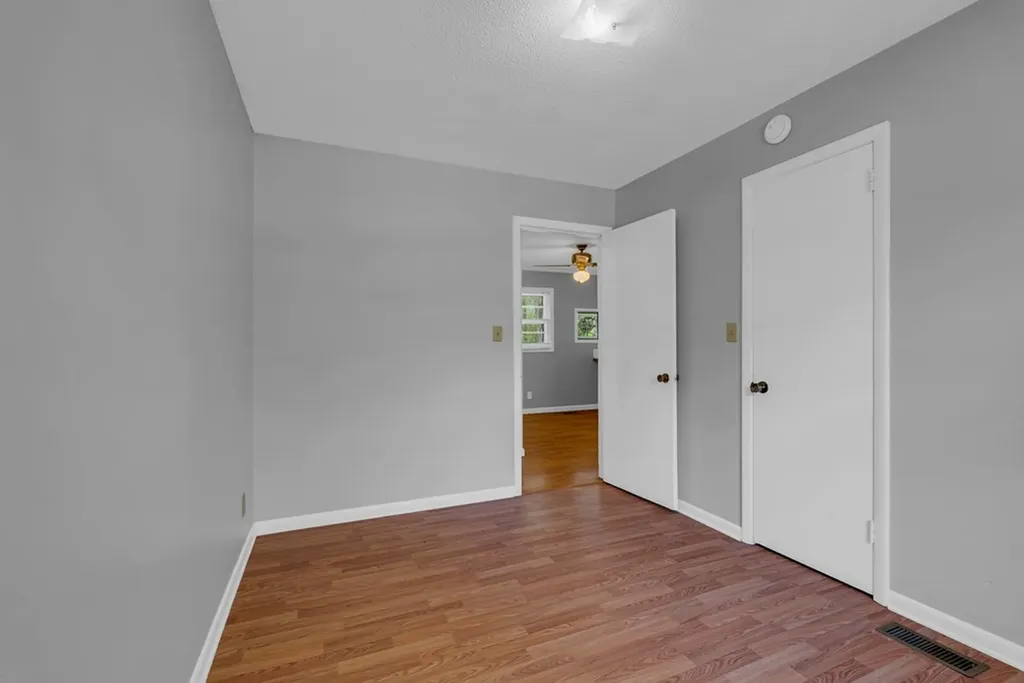 455 Spring Valley Mcminnville TN 37110