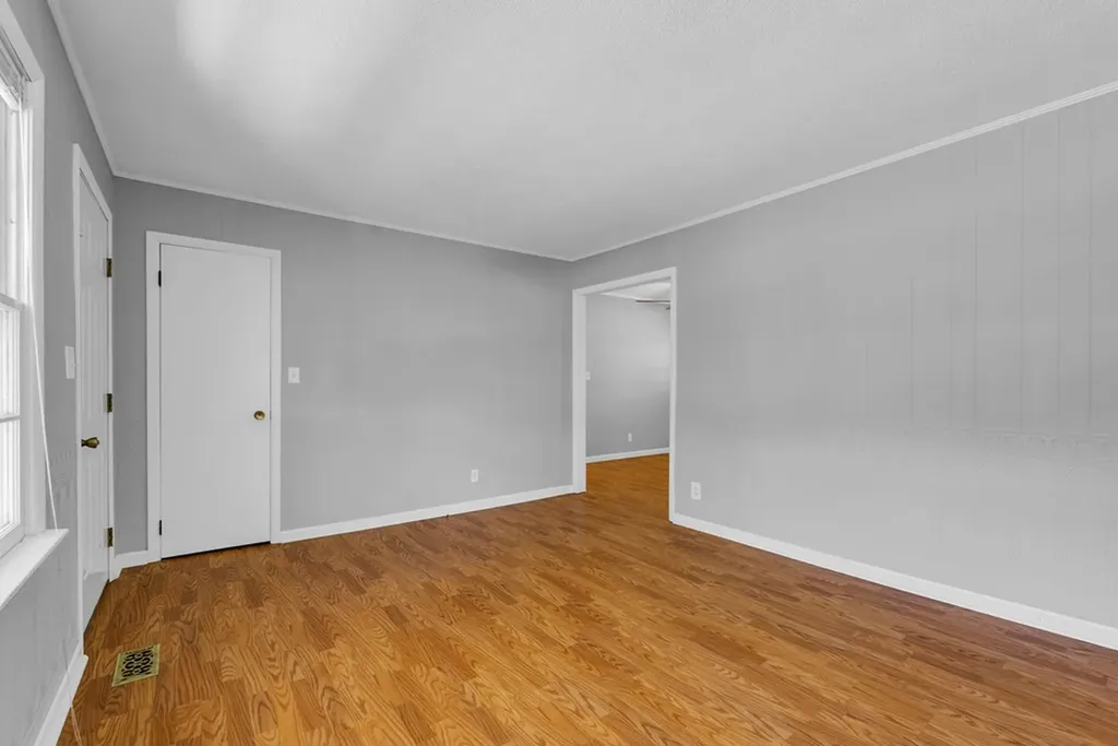 455 Spring Valley Mcminnville TN 37110