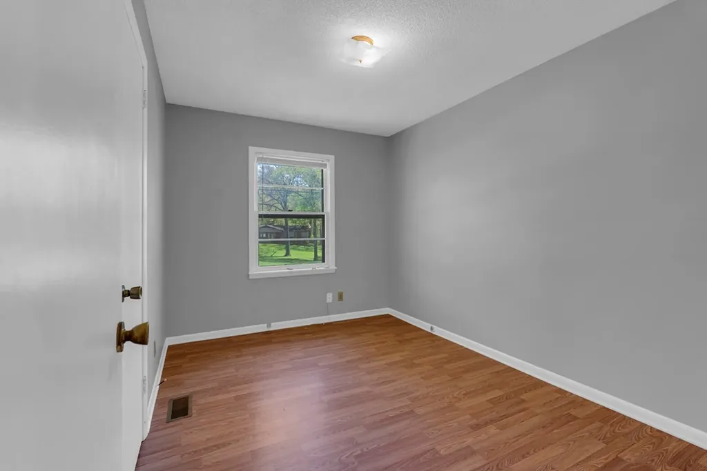 455 Spring Valley Mcminnville TN 37110