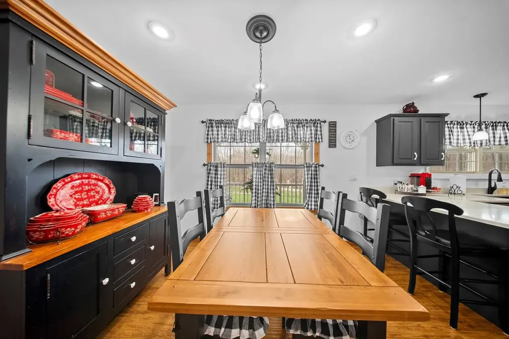 533 T Road Monterey TN 38574