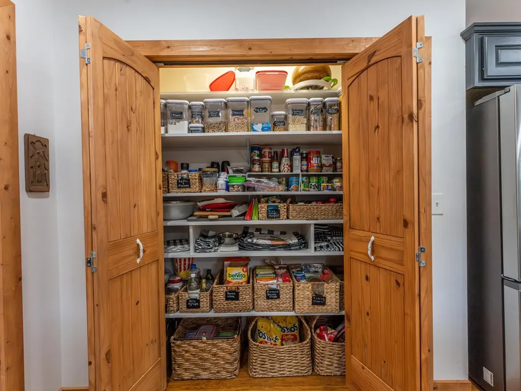 533 T Road Monterey TN 38574