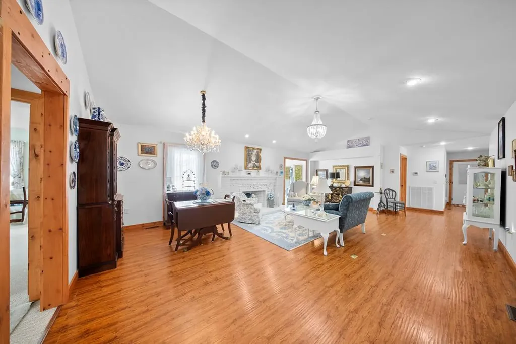 533 T Road Monterey TN 38574