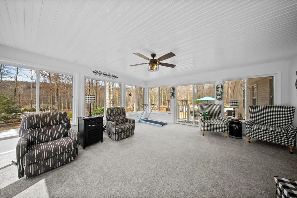 533 T Road Monterey TN 38574