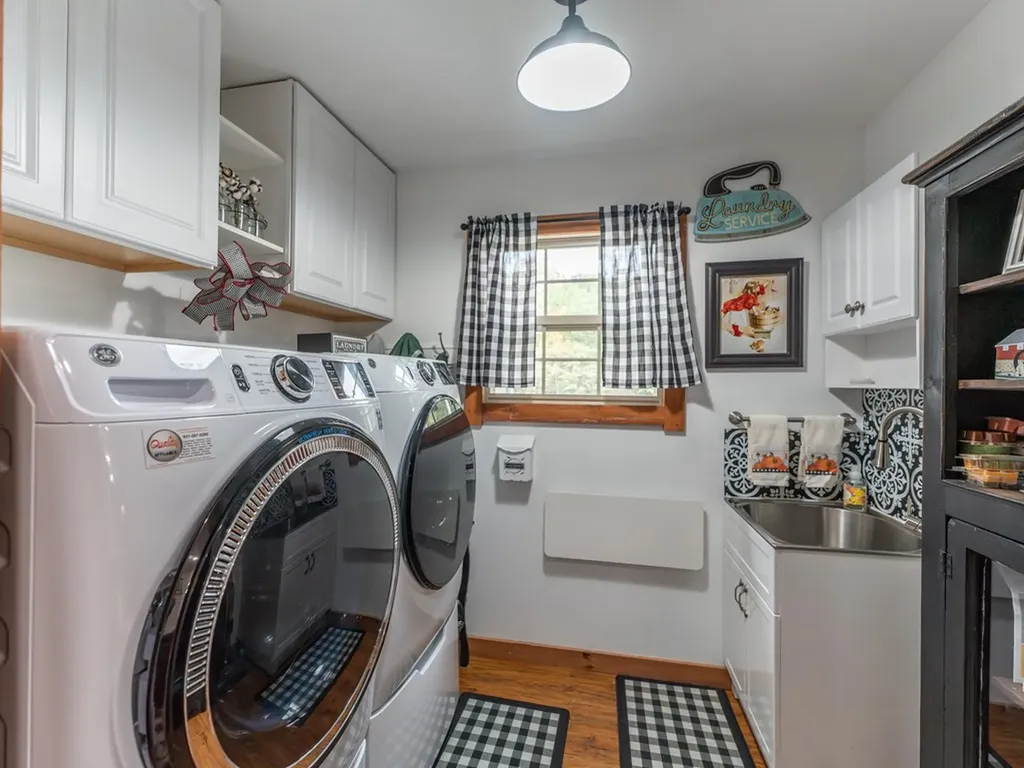 533 T Road Monterey TN 38574