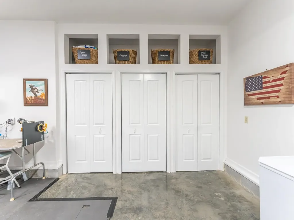 533 T Road Monterey TN 38574