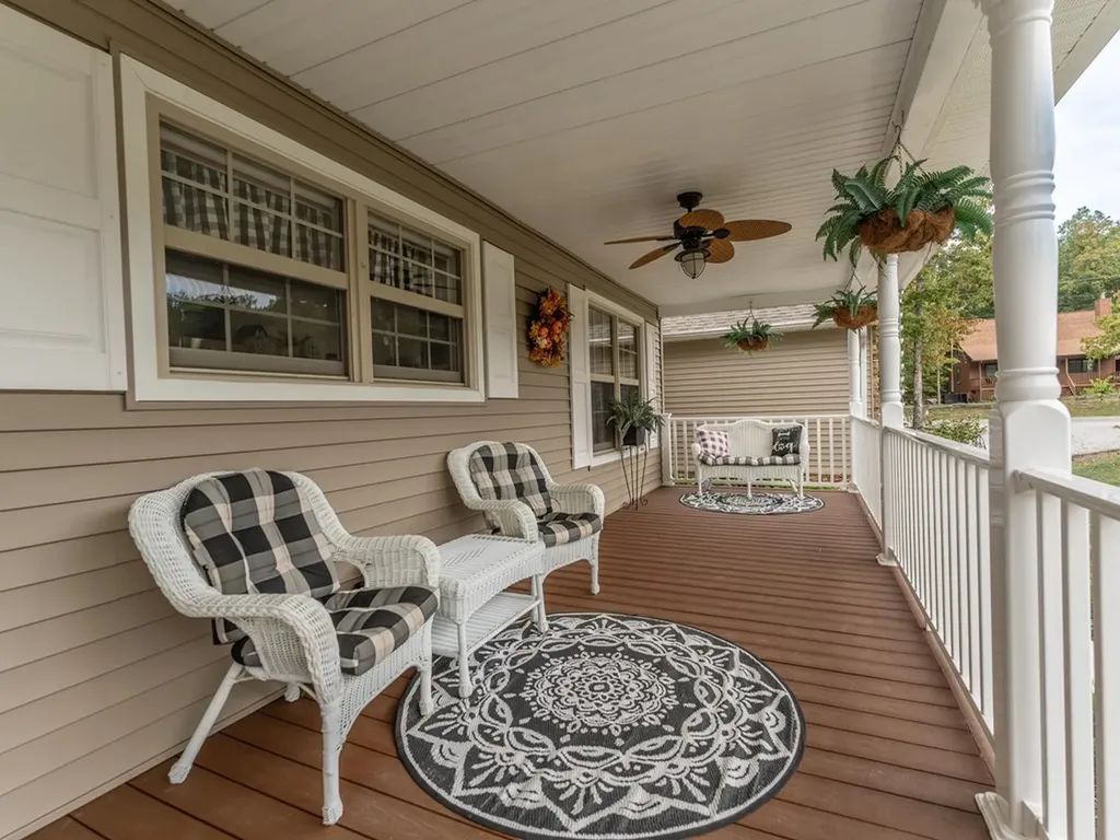 533 T Road Monterey TN 38574