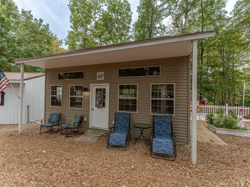 533 T Road Monterey TN 38574