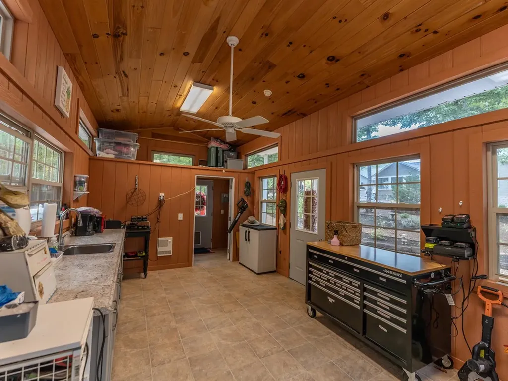 533 T Road Monterey TN 38574