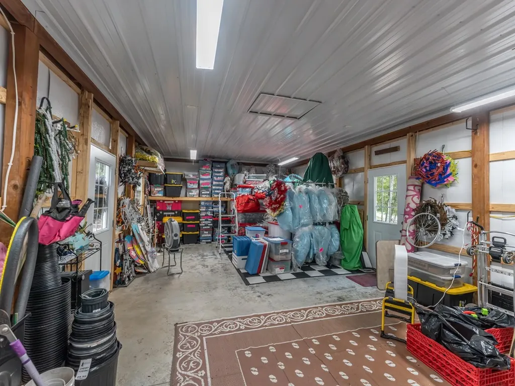 533 T Road Monterey TN 38574