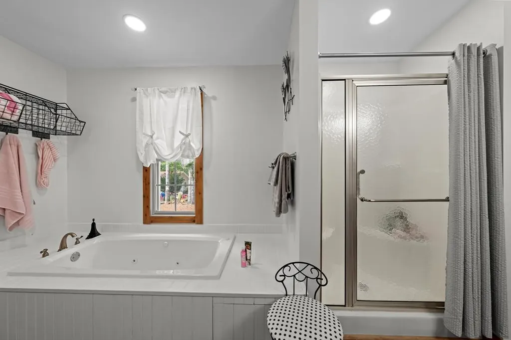 533 T Road Monterey TN 38574