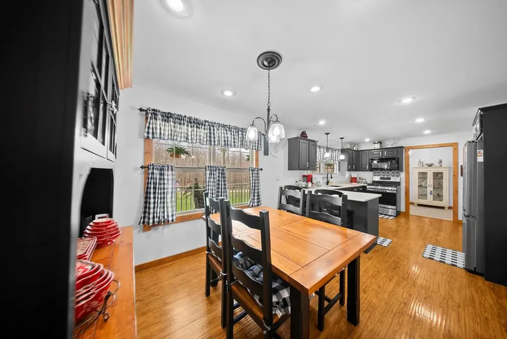 533 T Road Monterey TN 38574