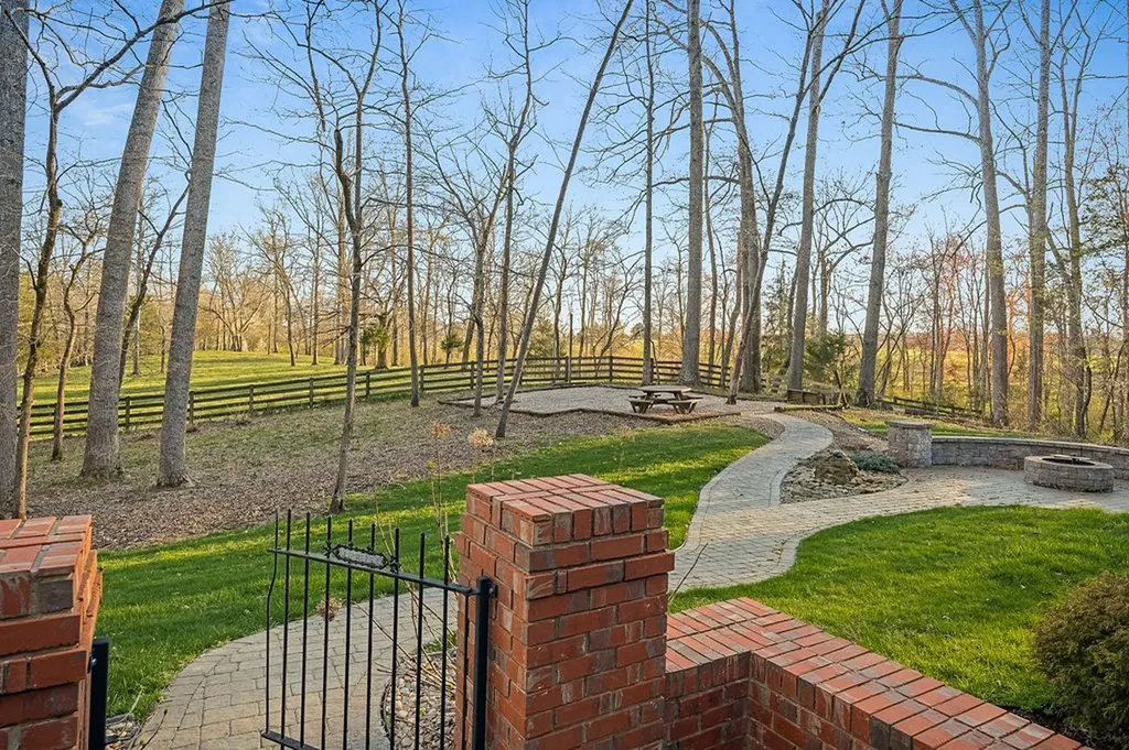 175 Southern Woods Court Cookeville TN 38506