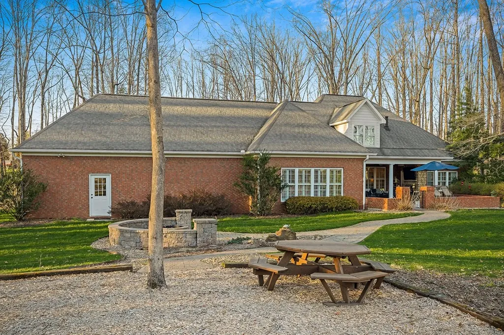 175 Southern Woods Court Cookeville TN 38506