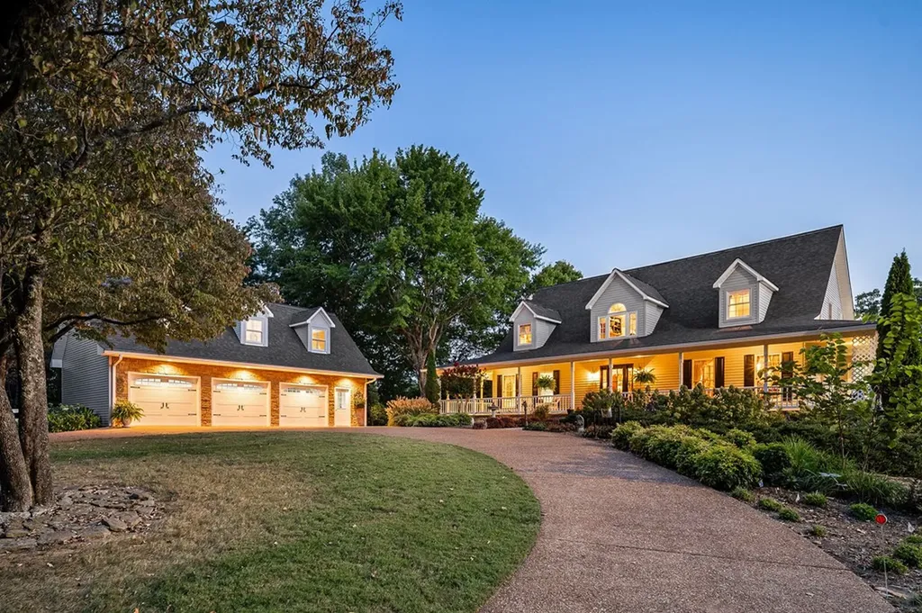 180 Austin Ridge Road Baxter TN 38544